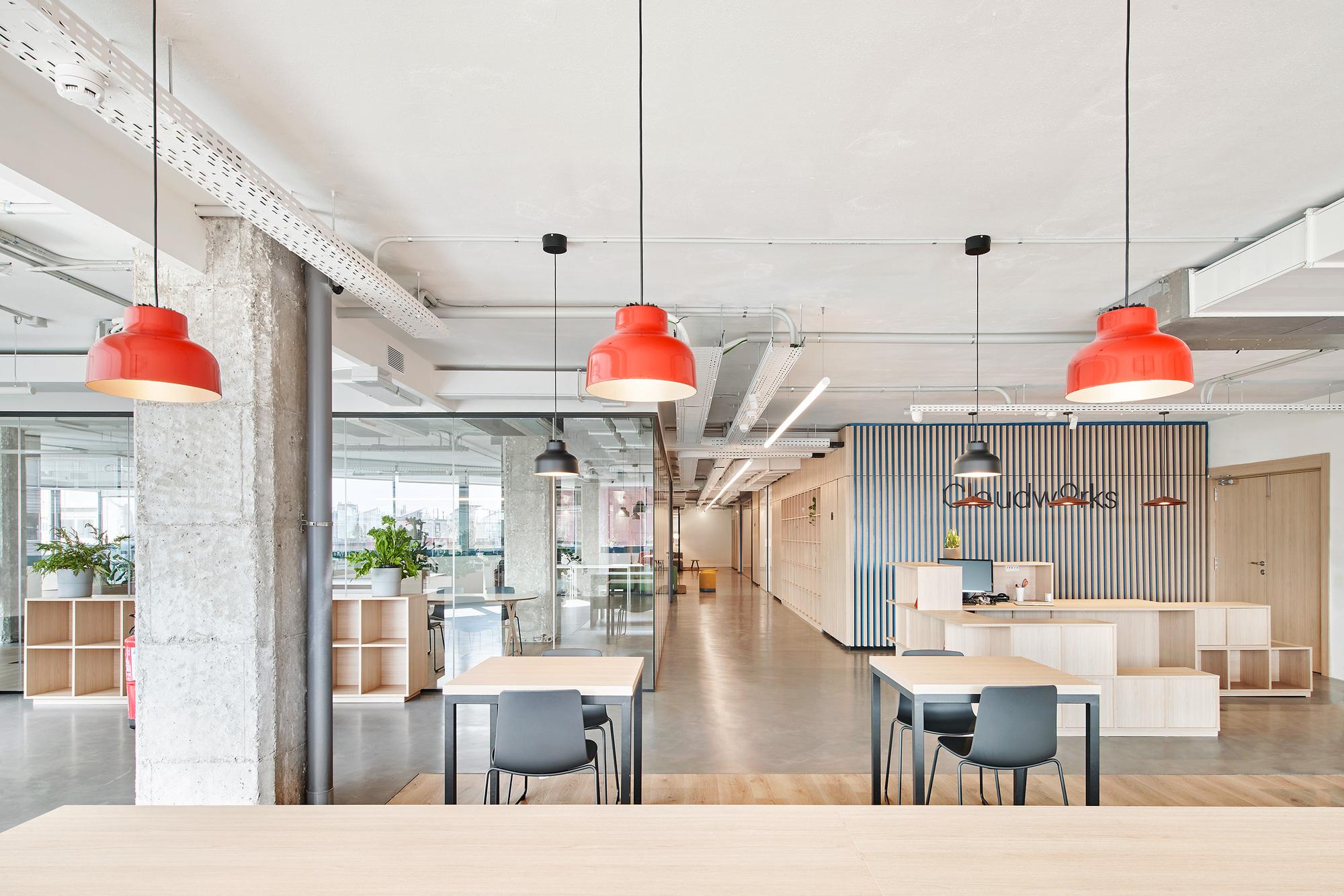 现代简约办公空间Elastiko-金麦道设计素材网www.ycpic  (9) .jpg