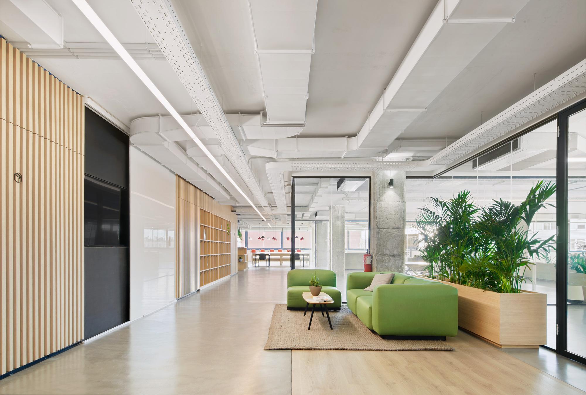 现代简约办公空间Elastiko-金麦道设计素材网www.ycpic  (3) .jpg