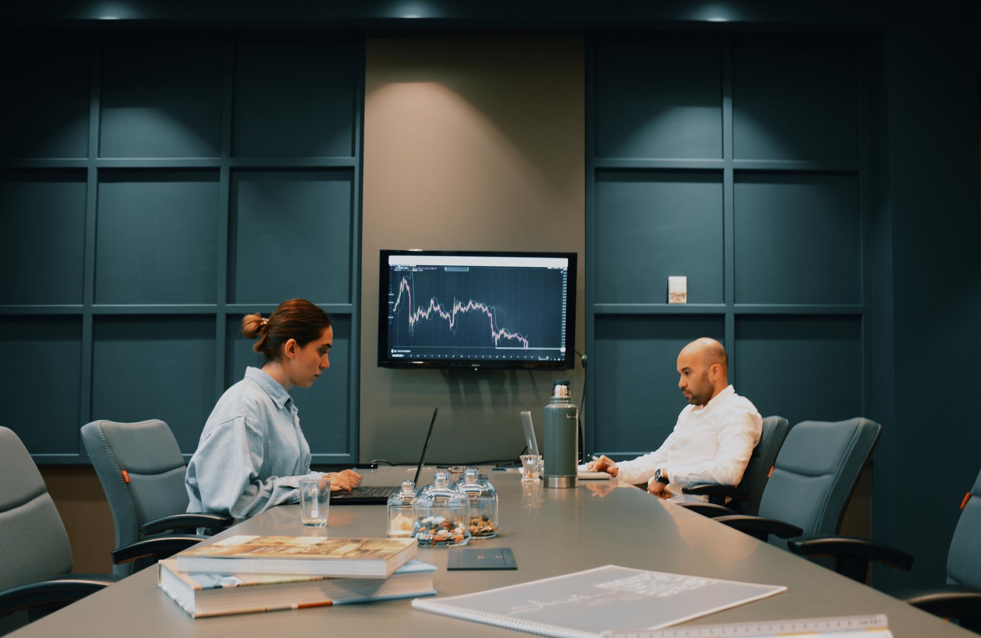 美式办公室 Babak Abnar-金麦道设计素材网www.ycpic (9).jpg