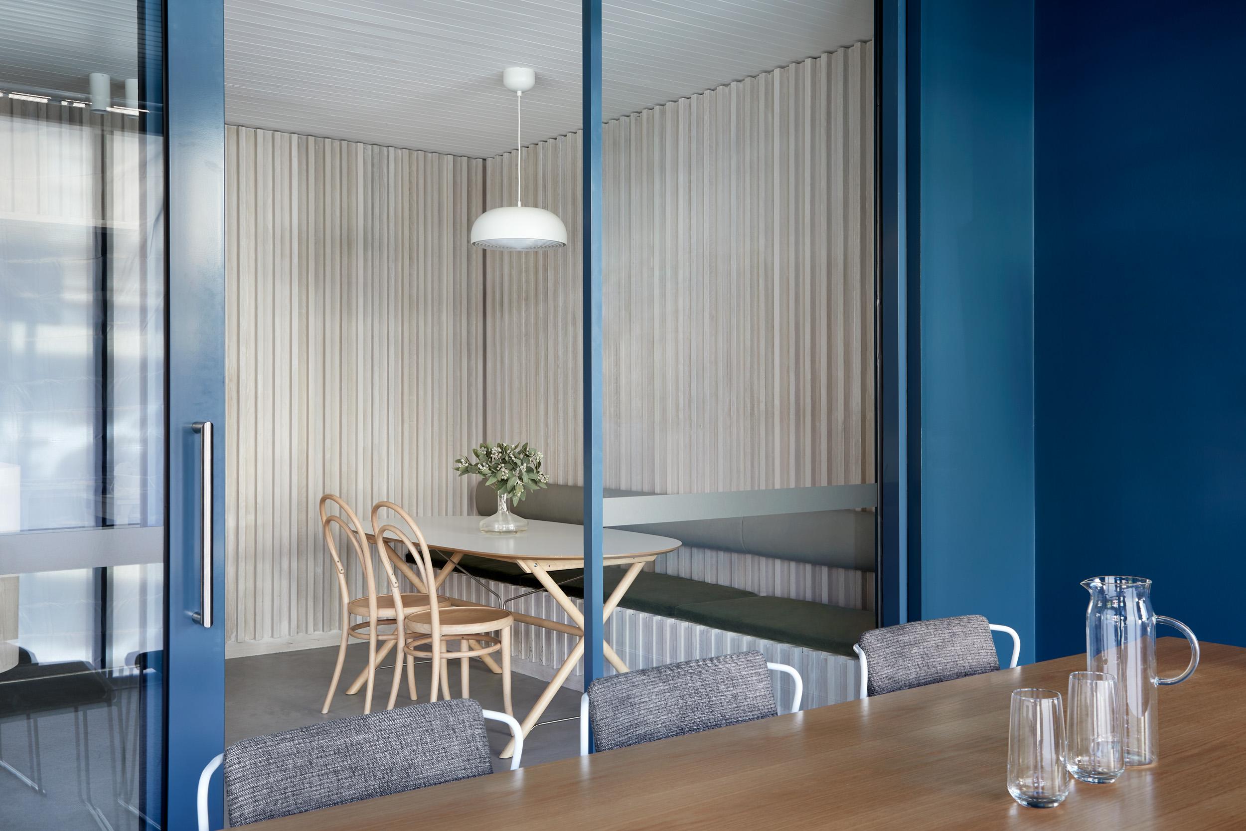 简约办公空间Studio Esteta -金麦道设计素材网www.ycpic (5).jpg