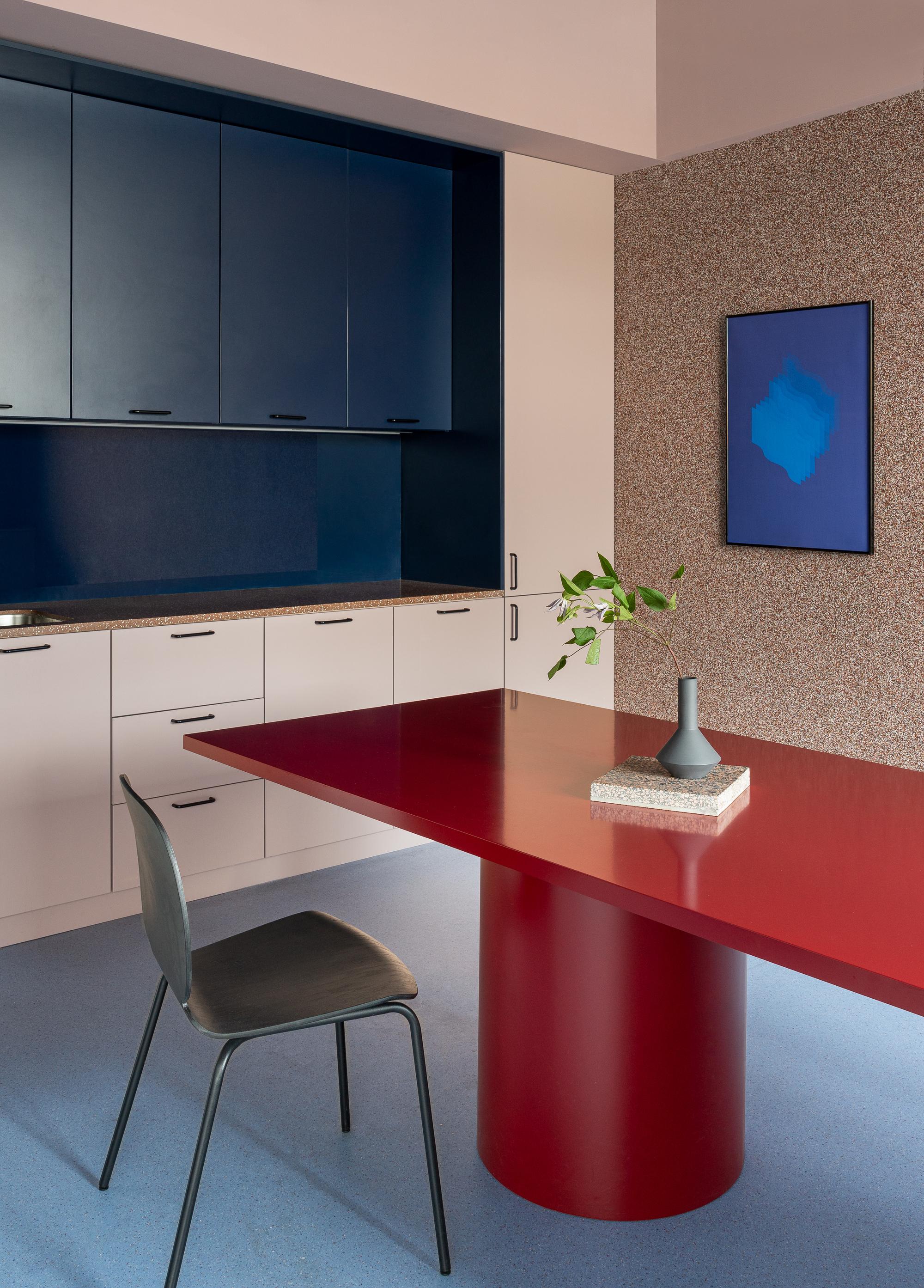 简约办公空间Kovalska Office Space-金麦道设计素材网www.ycpic  (9).jpg