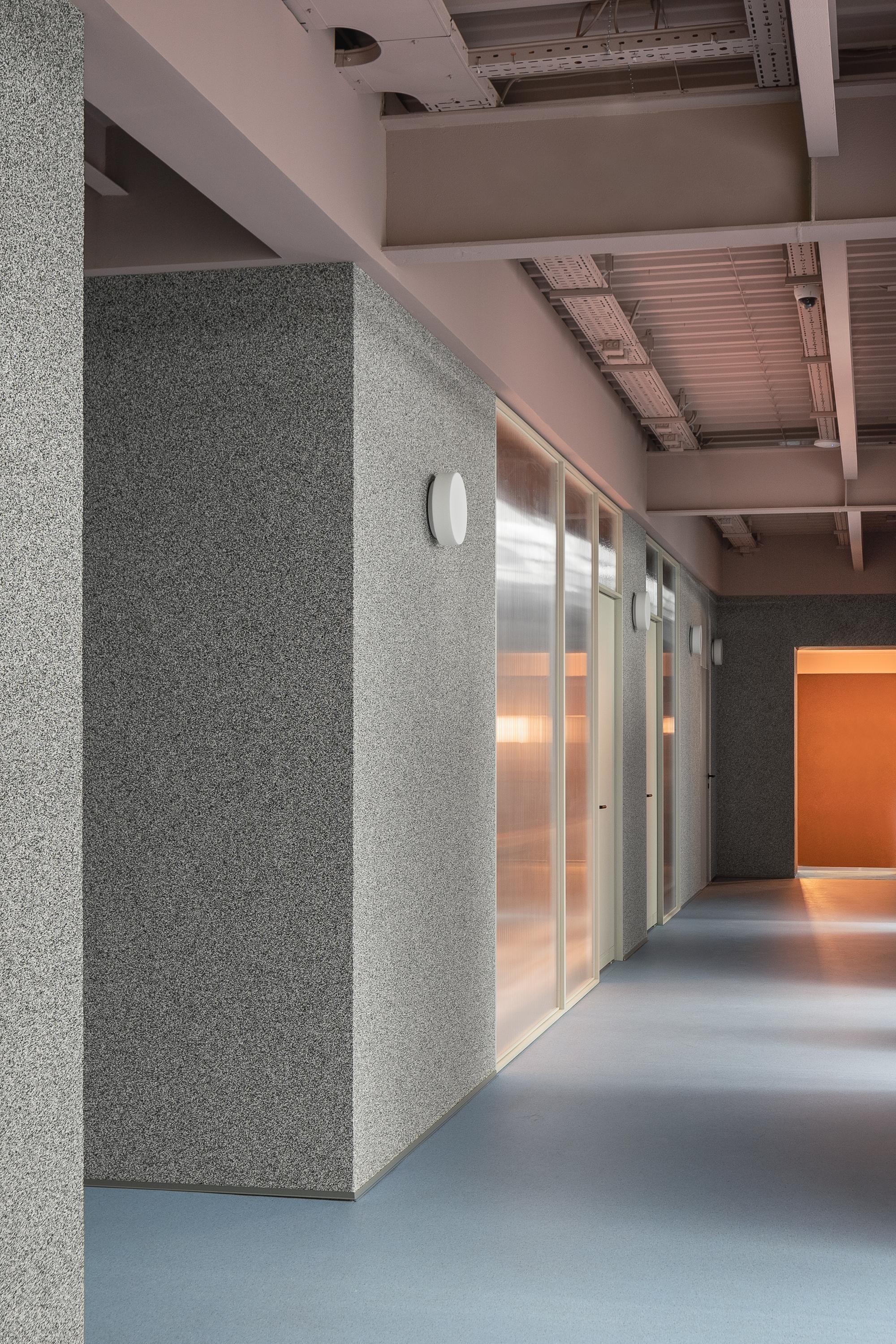 简约办公空间Kovalska Office Space-金麦道设计素材网www.ycpic  (23).jpg