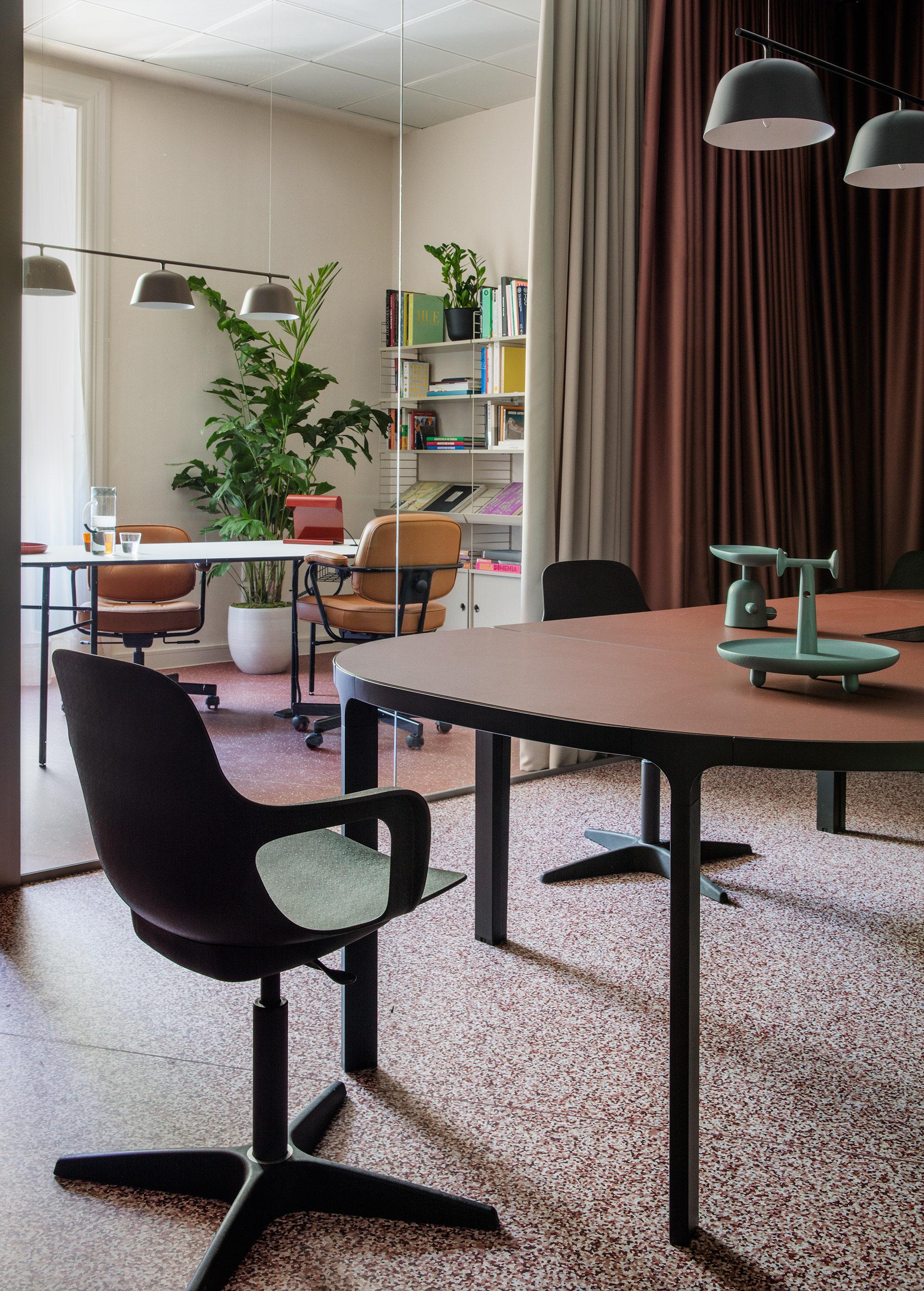 办公室Estudio Reciente-金麦道设计素材网www (1).jpeg