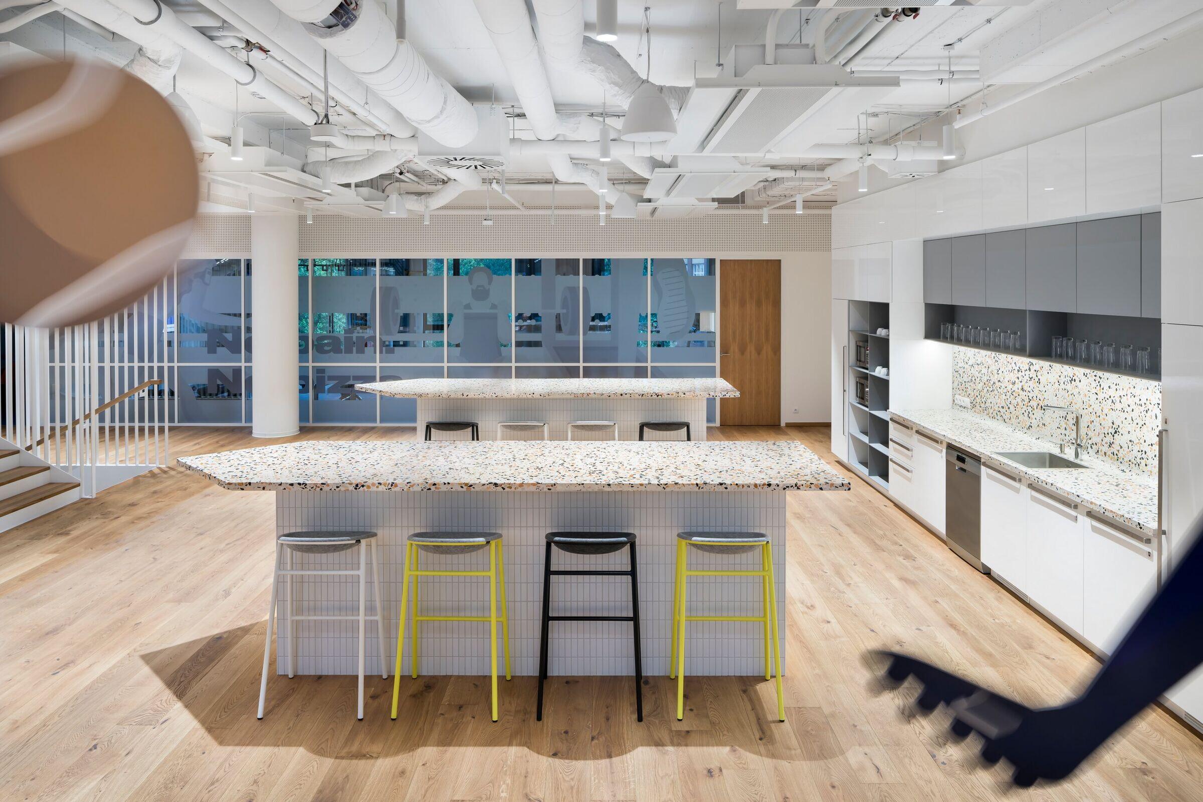 办公室Studio Perspektiv-金麦道设计素材网www (18).jpg