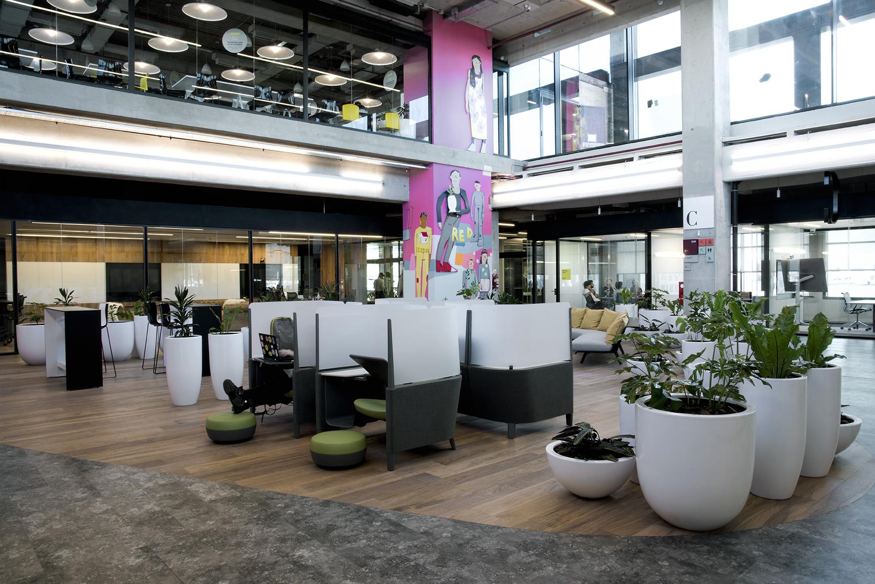  办公室Mercado Libre-金麦道设计素材网www  (11).jpg