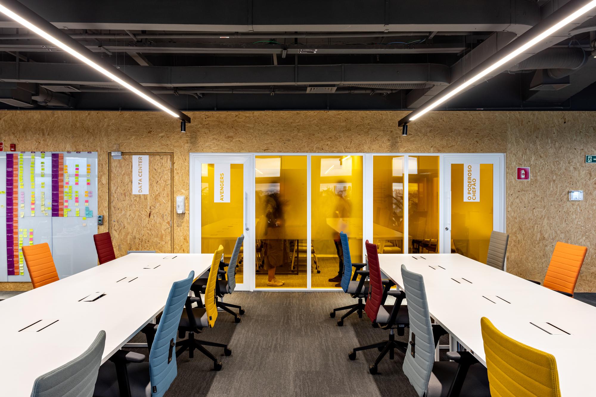 Pravaler总部办公室-金麦道设计素材网www.ycpic. (6).jpg