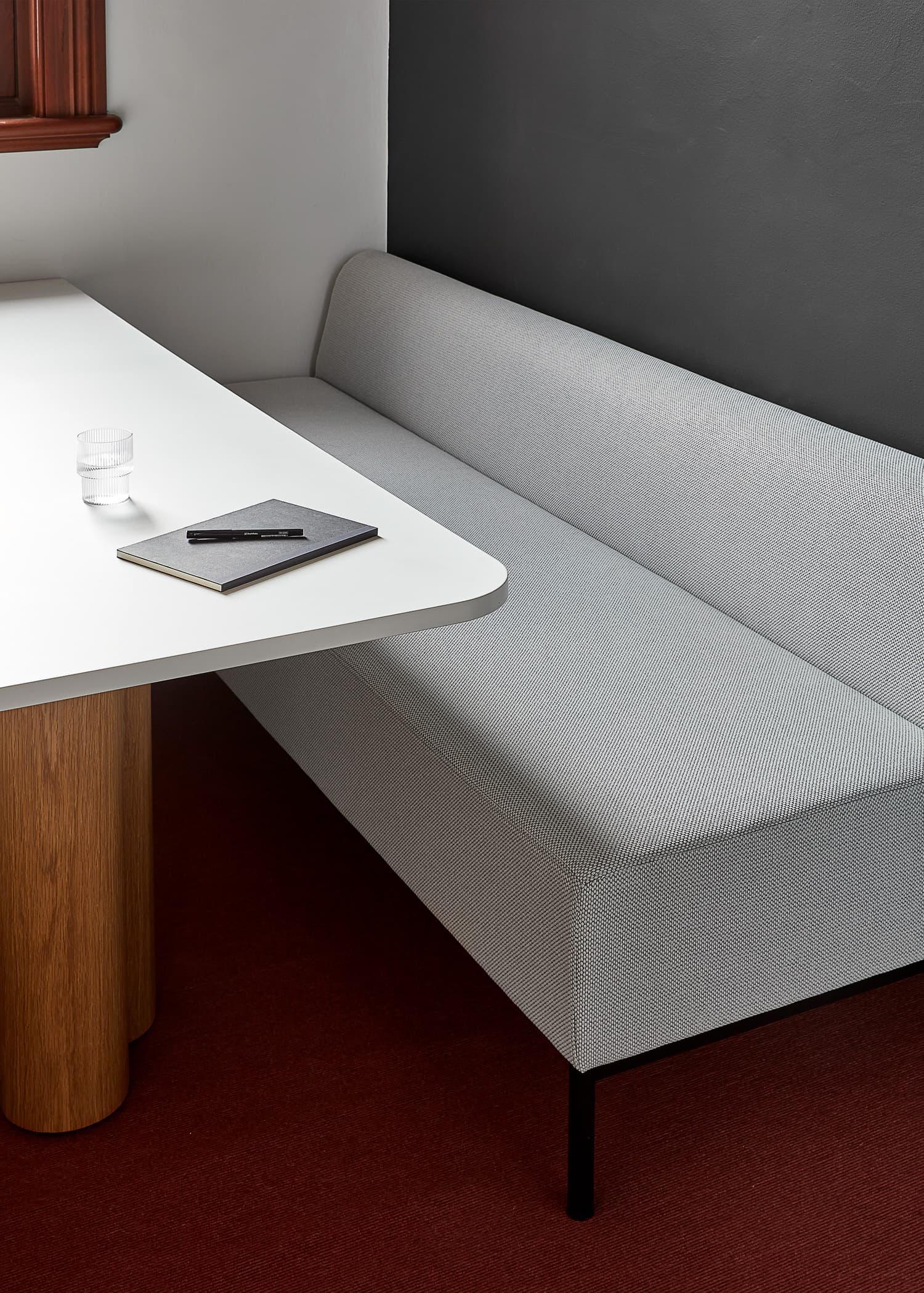 Rezen Studio办公室-金麦道设计素材网www.ycpic (10).jpg