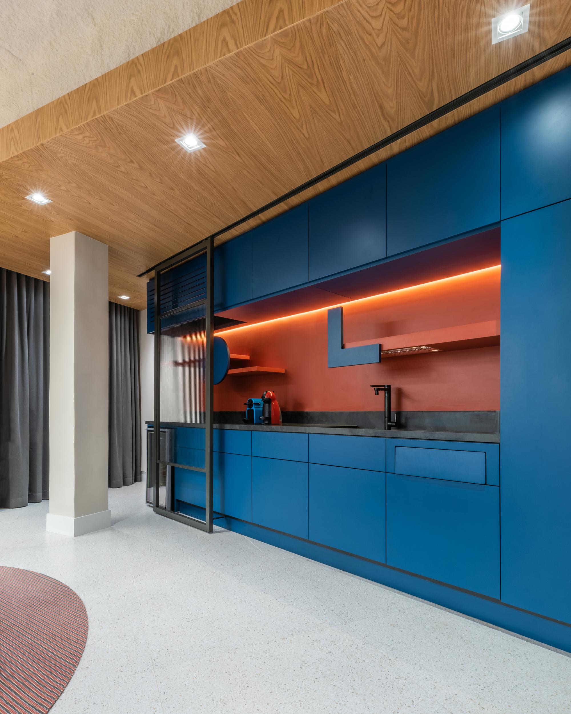 Riccó Hub办公室-金麦道设计素材网www.ycpic (12).jpg