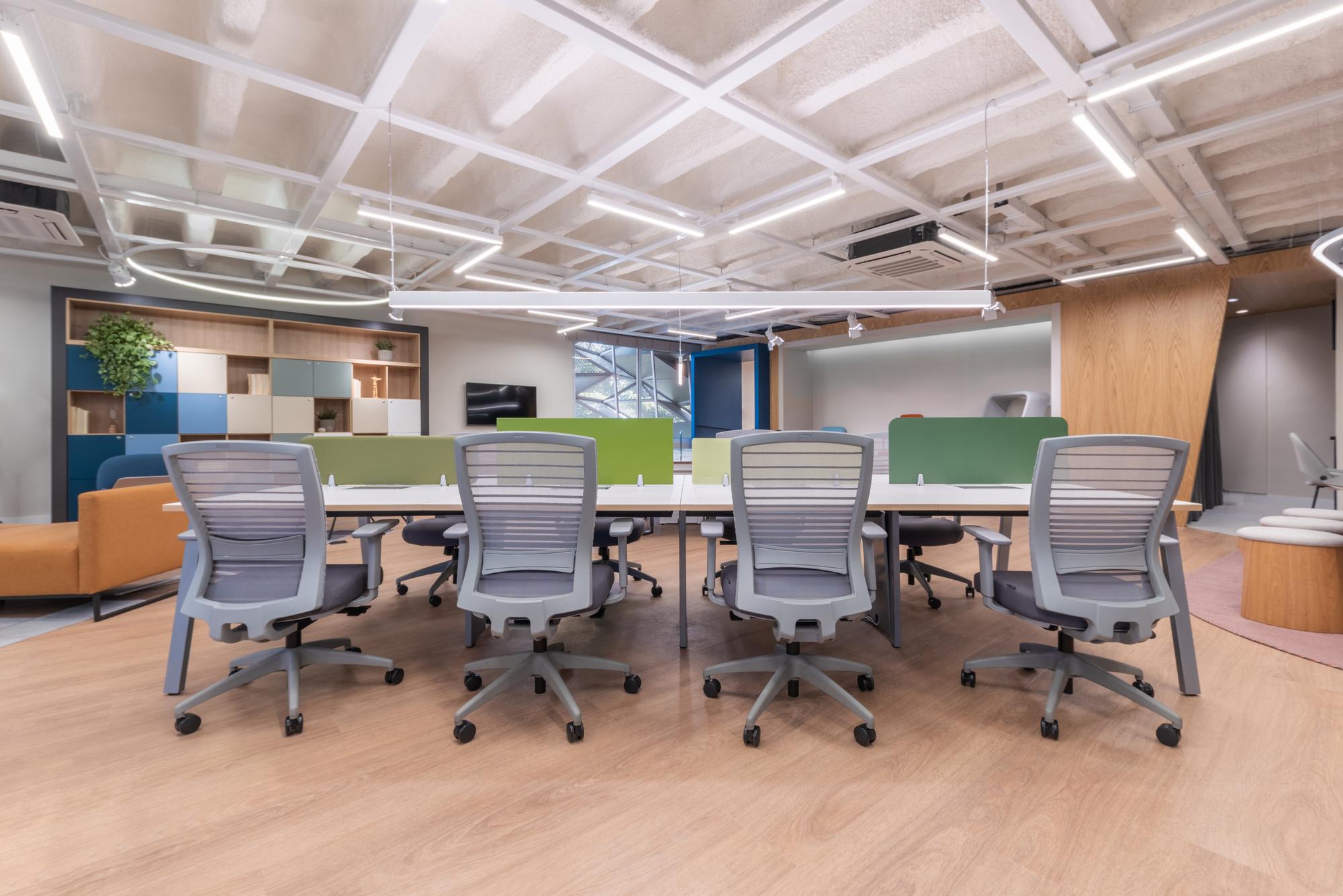 Riccó Hub办公室-金麦道设计素材网www.ycpic (3).jpg