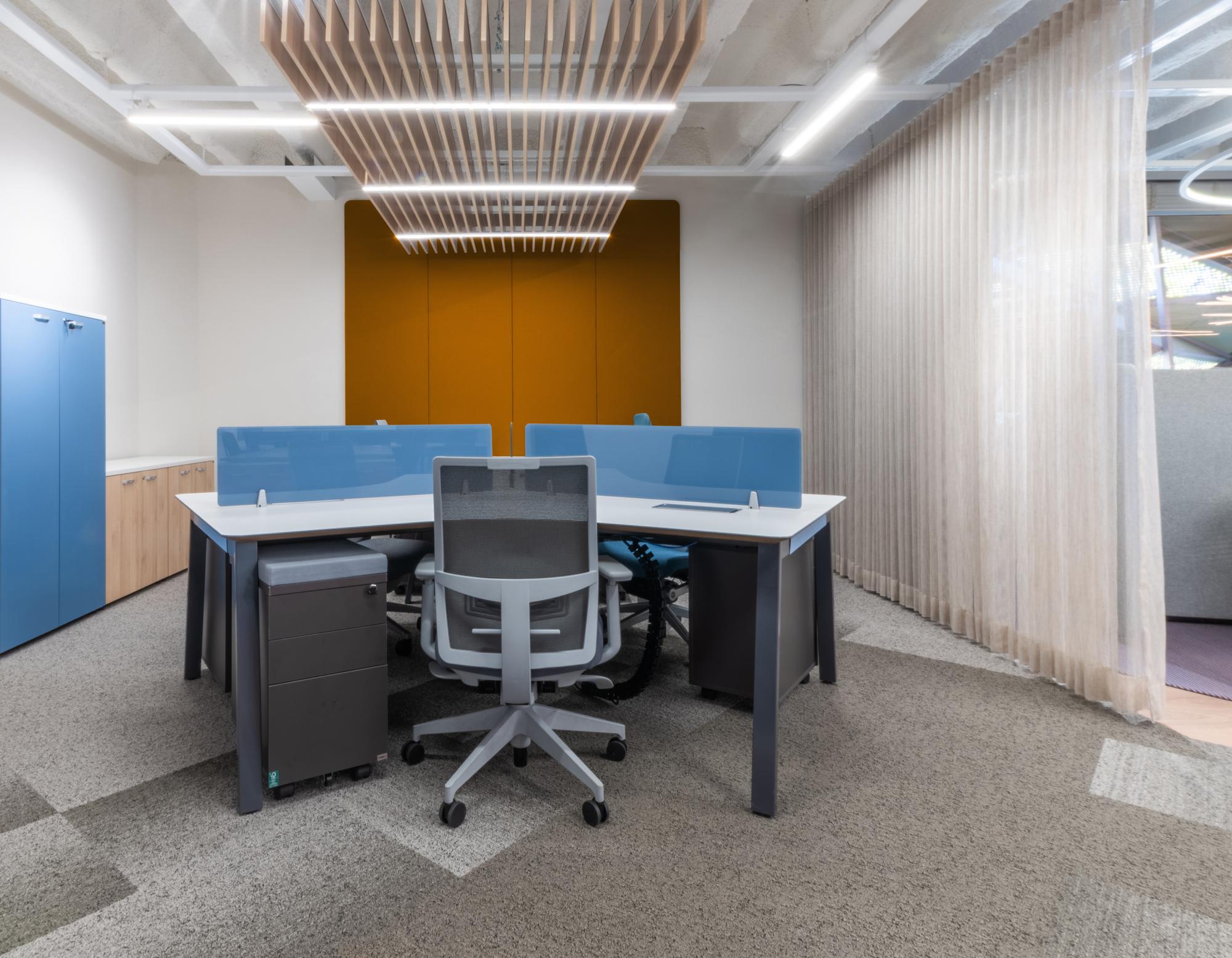 Riccó Hub办公室-金麦道设计素材网www.ycpic (20).jpg