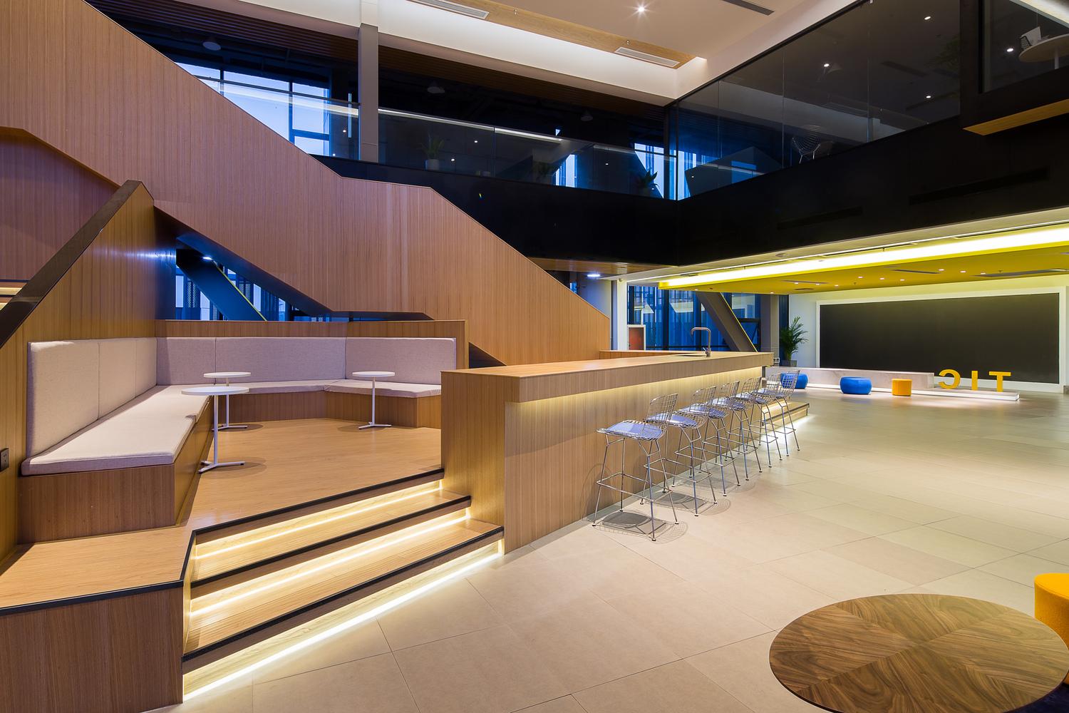 办公室-金麦道设计素材网www.ycpic (5).jpg