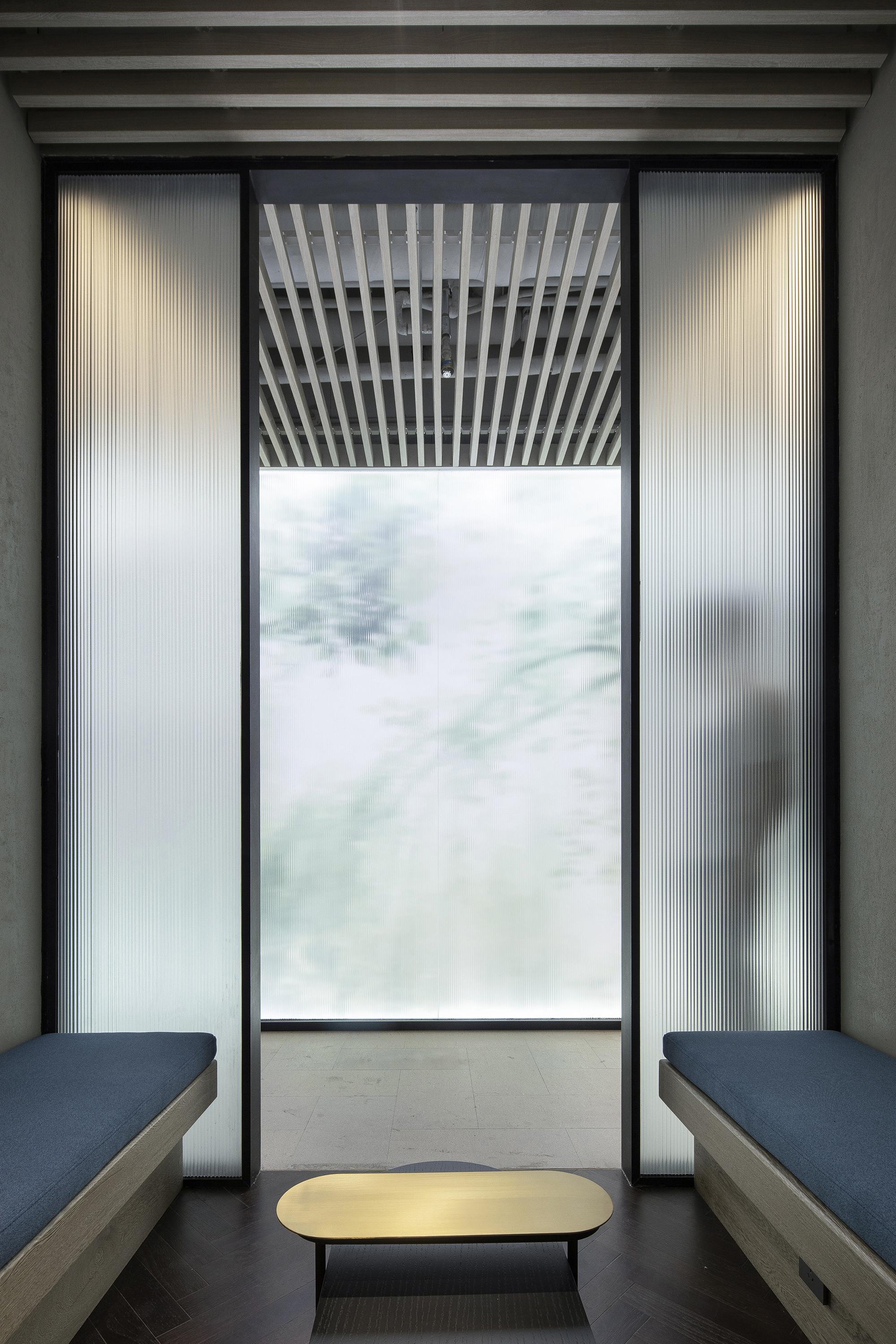 013 一层休息区.jpg