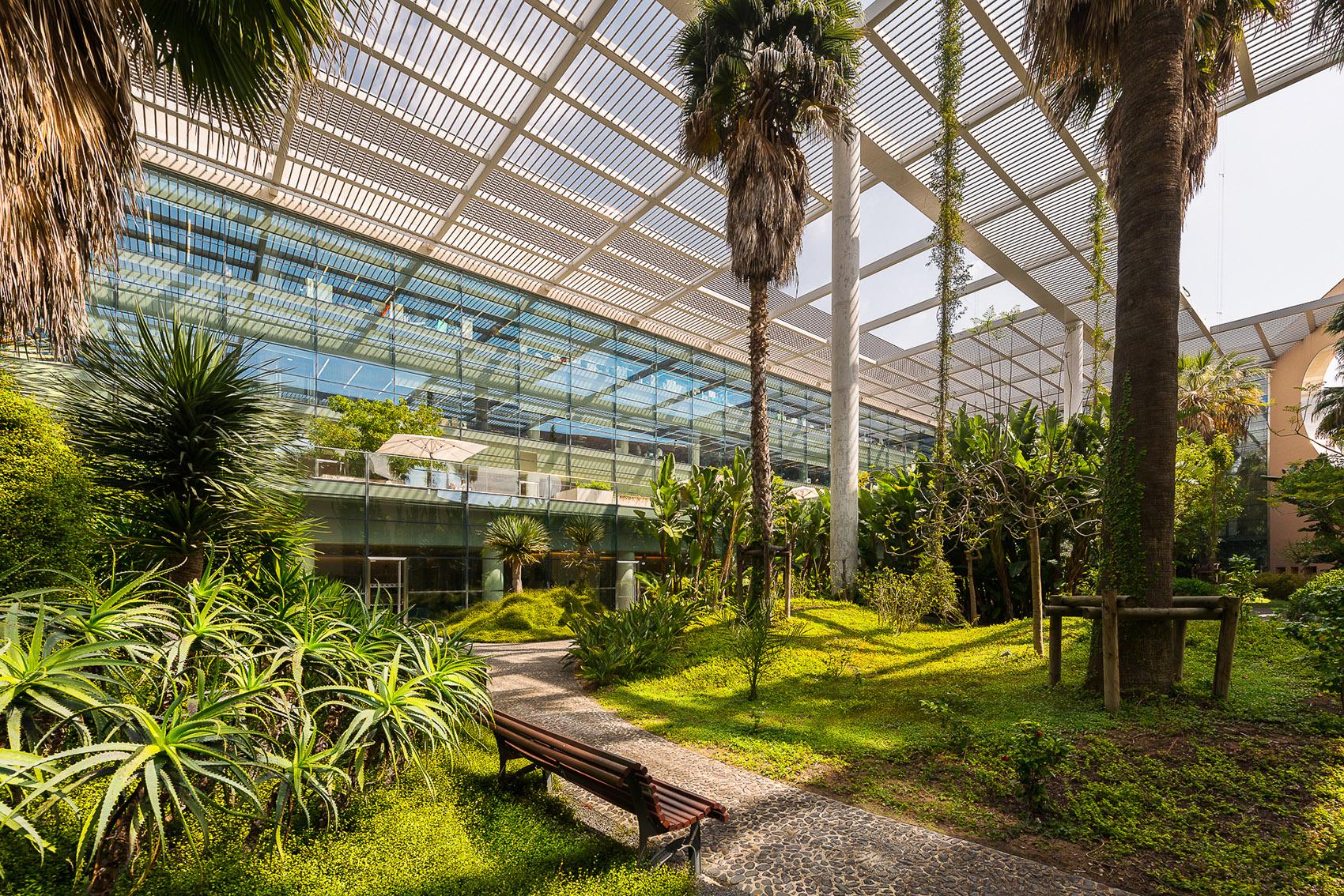 15-champalimaud-center_charles-correa.jpg