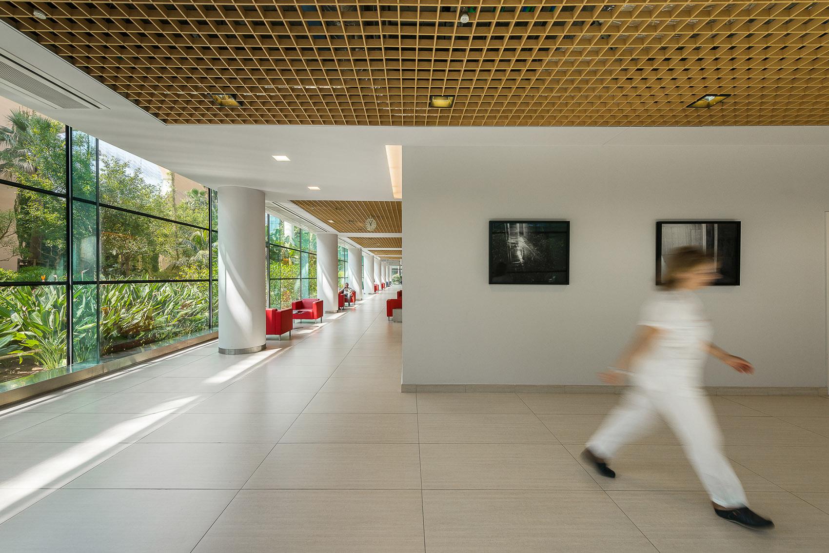21-champalimaud-center_charles-correa.jpg