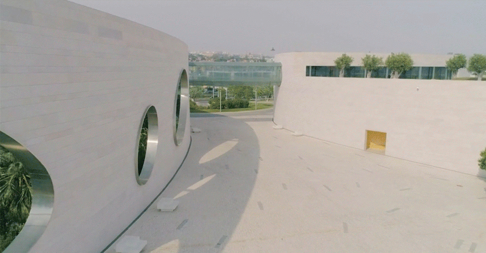 28-champalimaud-center_charles-correa.gif