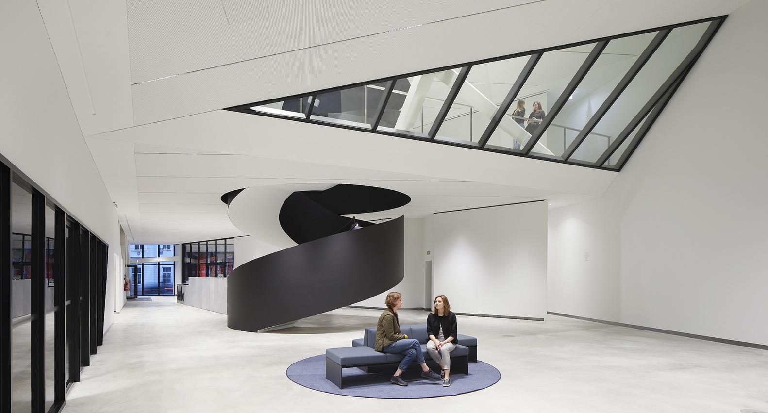 00Studio_Libeskind_MO_Museum_Vilnius_Lithuania_©Hufton_Crow_019.jpg
